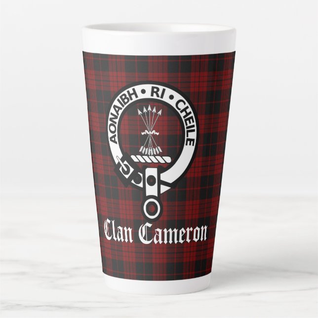 Clan Cameron Wappen Abzeichen & Tartan Milchtasse (Vorderseite)
