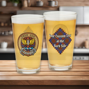 Clan Carnegie Wappen über Tartan Glas