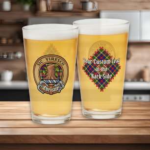 Clan Christie-Wappen über Tartan Glas
