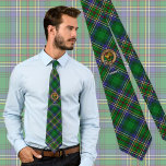 Clan Cockburn Wappen über Tartan Krawatte<br><div class="desc">Clan Cockburn Wappen Abzeichen umgeben von einem Gurt und Schnalle über Tartan Hintergrund. Eigener Text.</div>