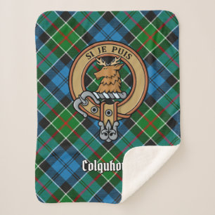 Clan Colquhoun Wappen über Tartan Sherpadecke