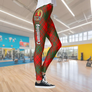 Clan Cumming Wappen über Tartan Leggings