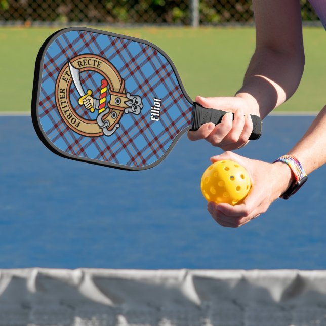 Clan Elliot Crest over Ancient Tartan Keychain Pickleball Schläger (InSitu)