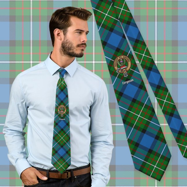 Clan Ferguson Wappen über Tartan Krawatte (Von Creator hochgeladen)