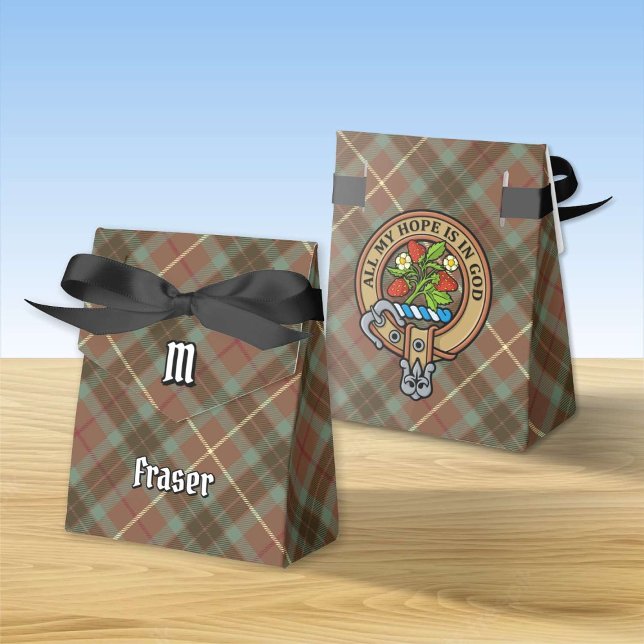 Clan Fraser Wappen über Jagd gewitterter Tartan Geschenkschachtel (Von Creator hochgeladen)