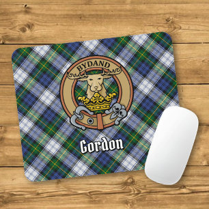 Clan Gordon Wappen über Dress Tartan Mousepad