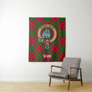 Clan Grant-Wappen über Tartan Wandteppich
