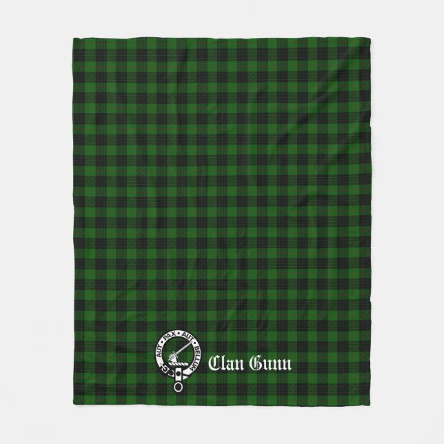 Clan Gunn Wappen Abzeichen und Tartan Fleecedecke (Vorderseite)