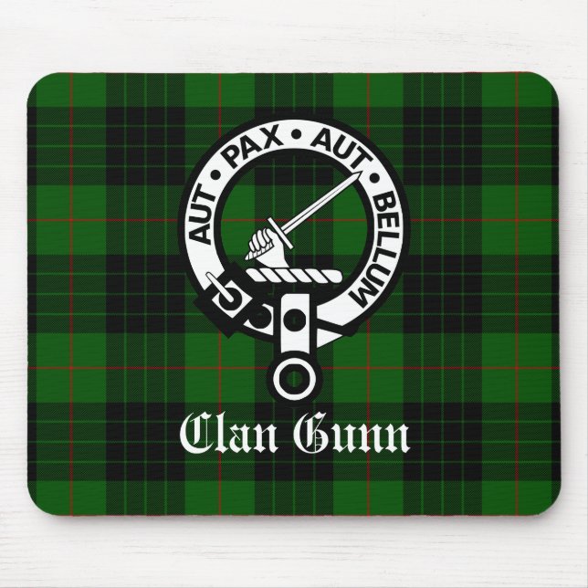 Clan Gunn Wappen Abzeichen und Tartan Mousepad (Vorne)