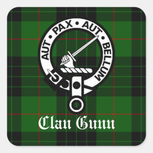 Clan Gunn Wappen Abzeichen und Tartan Quadratischer Aufkleber