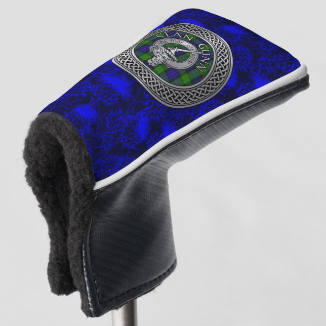 Clan Gunn Wappen & Tartan Knot on Thistle Golf Headcover (3/4 Vorderseite)
