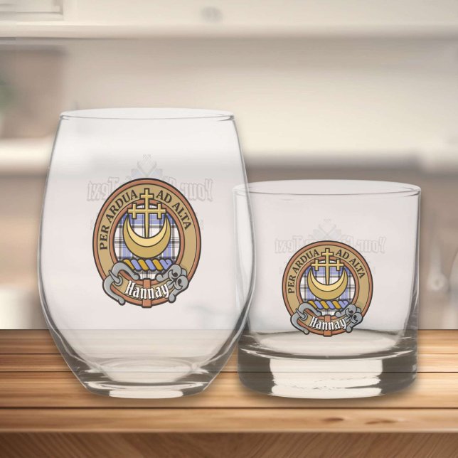 Clan Hannay Wappen über Tartan Whiskyglas (Von Creator hochgeladen)