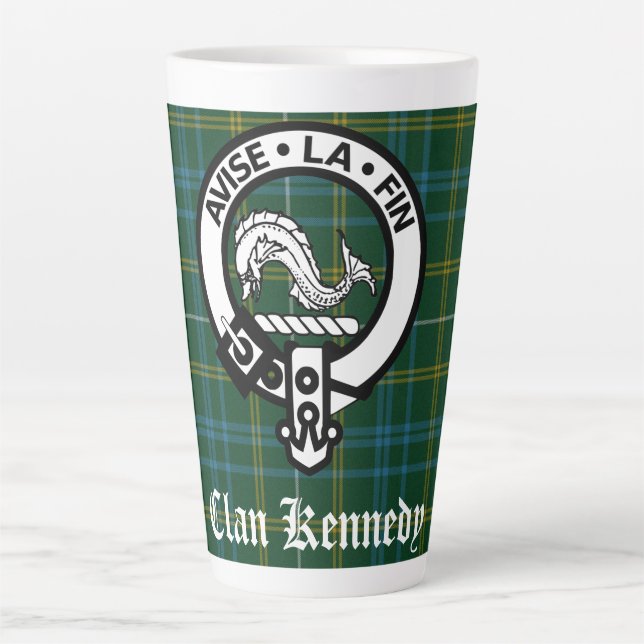 Clan Kennedy Wappen Abzeichen & Tartan Milchtasse (Vorderseite)