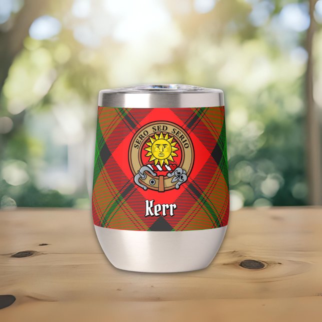 Clan Kerr Wappen über Tartan (Von Creator hochgeladen)
