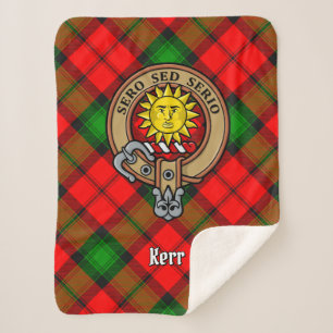 Clan Kerr Wappen über Tartan Sherpadecke