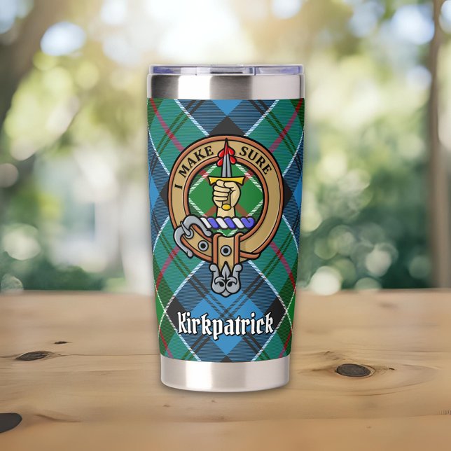 Clan Kirkpatrick Wappen über Tartan Thermobecher (Von Creator hochgeladen)