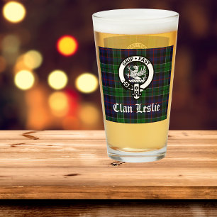 Clan Leslie Wappen Abzeichen und Tartan Glas