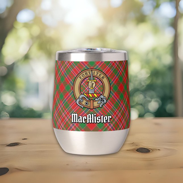Clan MacAlister Wappen über Tartan (Von Creator hochgeladen)