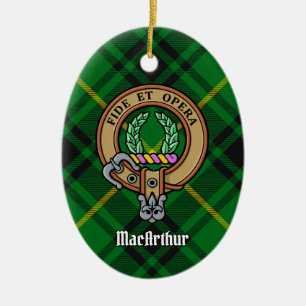 Clan MacArthur Wappen über Tartan Keramik Ornament