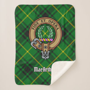 Clan MacArthur Wappen über Tartan Sherpadecke