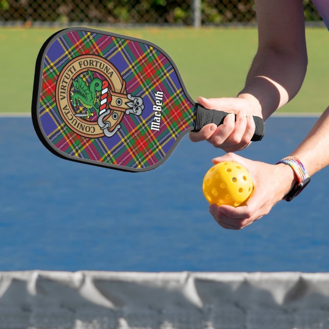 Clan MacBeth Crest over Tartan Keychain Pickleball Schläger (InSitu)