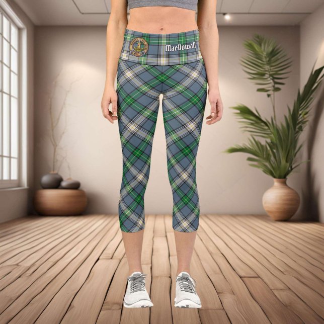 Clan MacDowall Wappen über Tartan Capri Leggings (Von Creator hochgeladen)