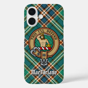 Clan MacFarlane Wappen über antikes Jagdtartan iPhone 16 Hülle
