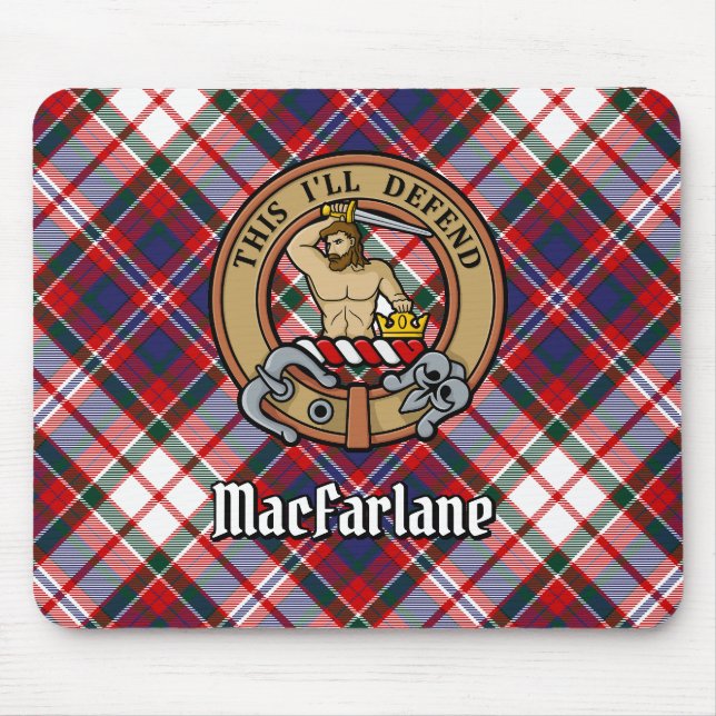 Clan MacFarlane Wappen über Dress Tartan Mousepad (Vorne)