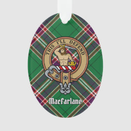 Clan MacFarlane Wappen über Modern Hunting Tartan Ornament