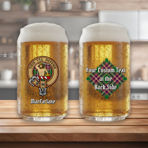 Clan MacFarlane Wappen über modernem Jagdtartan Dosenglas