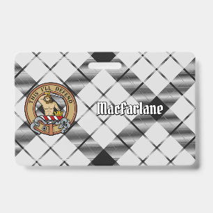 Clan MacFarlane Wappen über Schwarz-Weiß-Tartan Ausweis