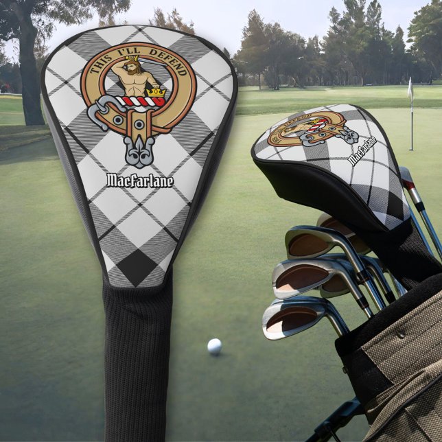 Clan MacFarlane Wappen über Schwarz-Weiß-Tartan Golf Headcover (Von Creator hochgeladen)