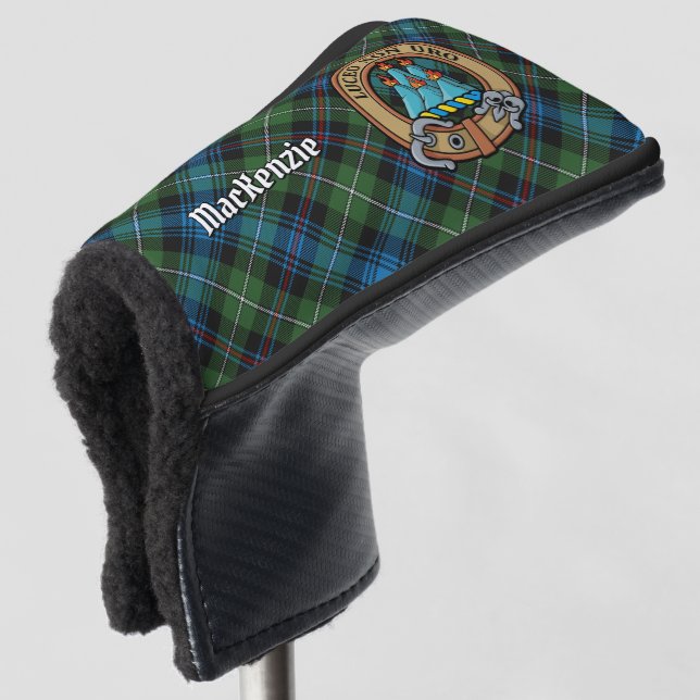 Clan MacKenzie Wappen über Tartan Golf Headcover (3/4 Vorderseite)