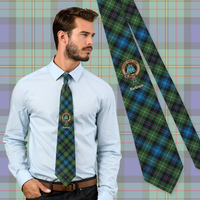 Clan MacKenzie Wappen über Tartan Krawatte (Von Creator hochgeladen)