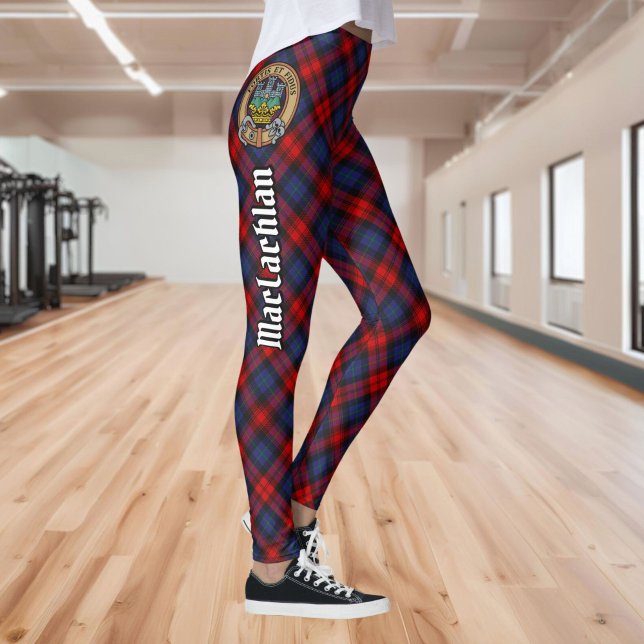 Clan MacLachlan Wappen über Tartan Leggings (Von Creator hochgeladen)