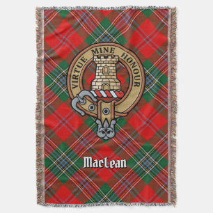 Clan MacLean-Wappen über Tartan Decke