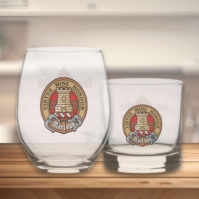 Clan MacLean Wappen über Tartan Whiskyglas (Von Creator hochgeladen)