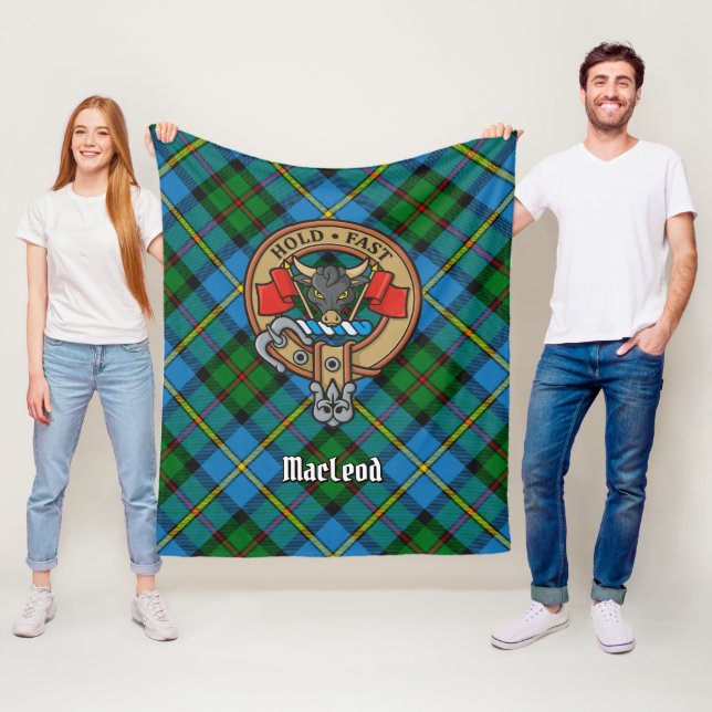 Clan MacLeod Wappen über Tartan Fleecedecke (Beispiel)