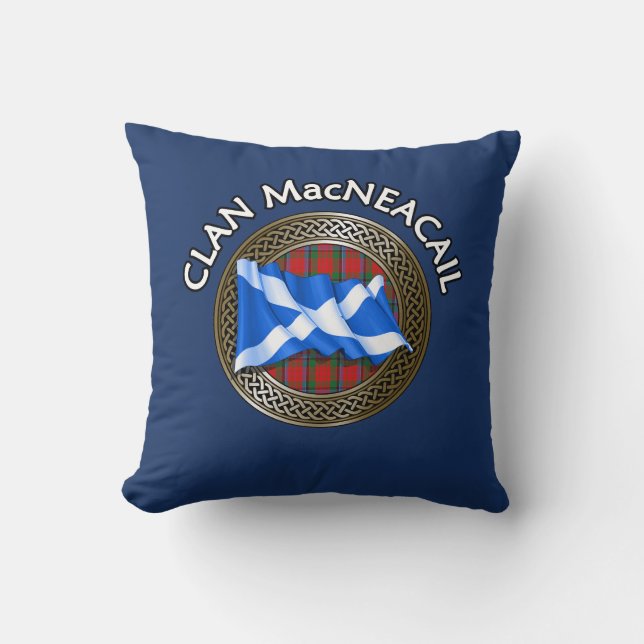 Clan MacNeacail Tartan Knot & Flag Kissen (Vorderseite)
