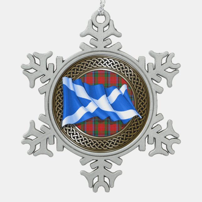 Clan MacNeacail Tartan Knot & Flag Schneeflocken Zinn-Ornament (Vorderseite)