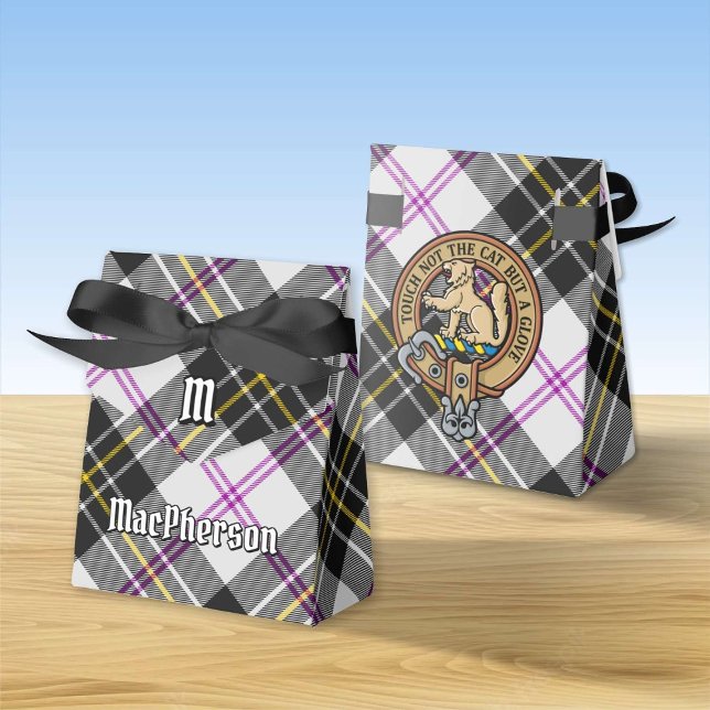 Clan MacPherson Wappen über Dress Tartan Geschenkschachtel (Von Creator hochgeladen)