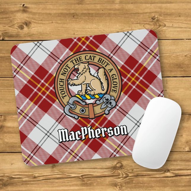 Clan MacPherson Wappen über Red Dress Tartan Mousepad (Von Creator hochgeladen)