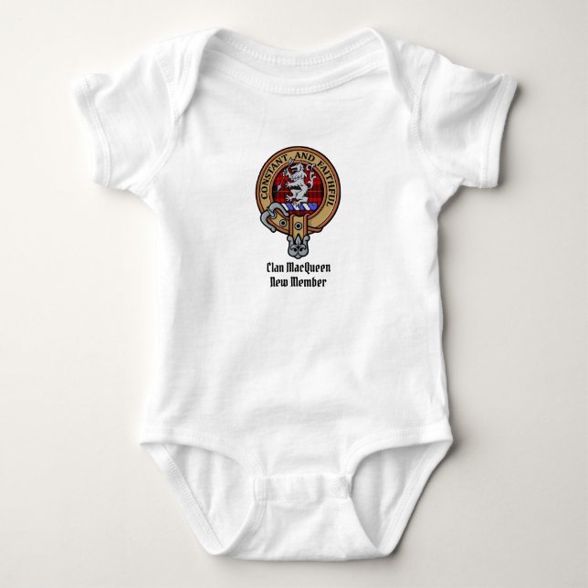 Clan MacQueen Crest über Tartan Baby Strampler (Vorderseite)