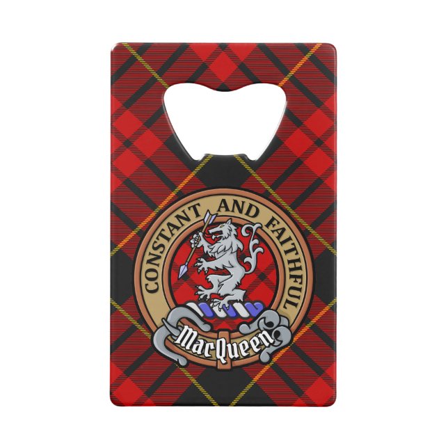Clan MacQueen Crest über Tartan Geldbeutel Flaschenöffner (Vorderseite)