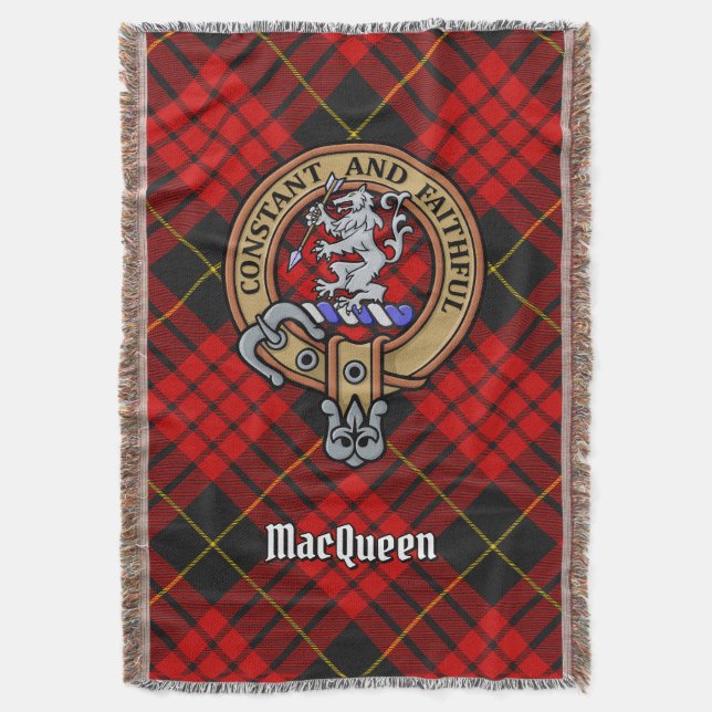 Clan MacQueen-Wappen über Tartan Decke (Vorderseite Vertikal)