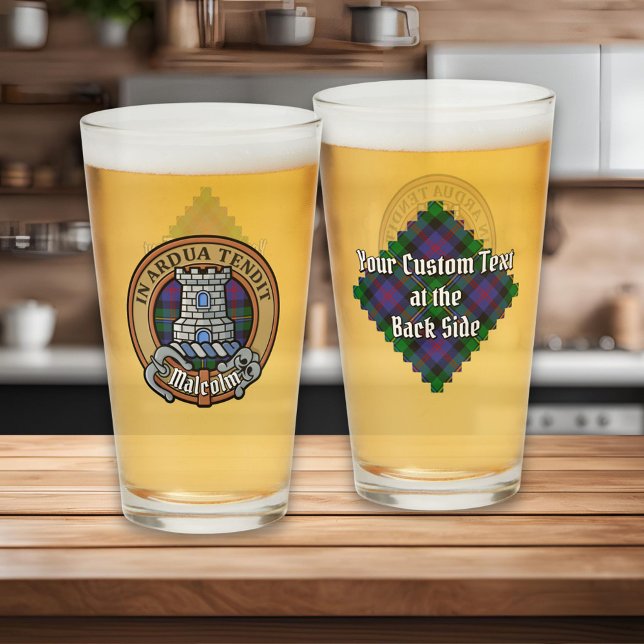 Clan Malcolm-Wappen über Tartan Glas (Von Creator hochgeladen)