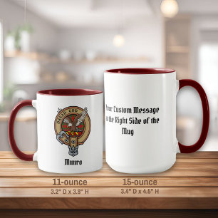 Clan Munro-Wappen auf Tartan Tasse