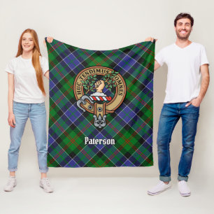 Clan Paterson Wappen über Tartan Fleecedecke
