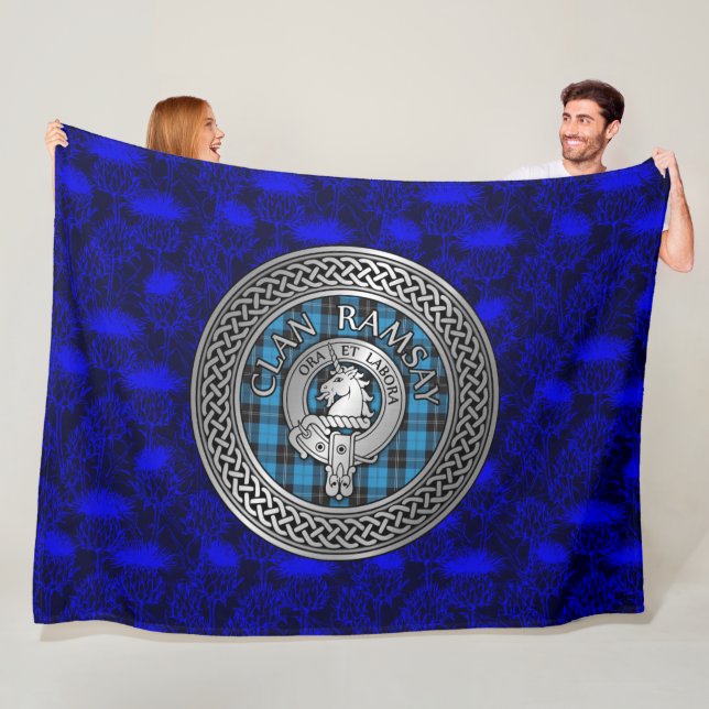 Clan Ramsay Wappen & Tartan Knot Fleecedecke (Beispiel)