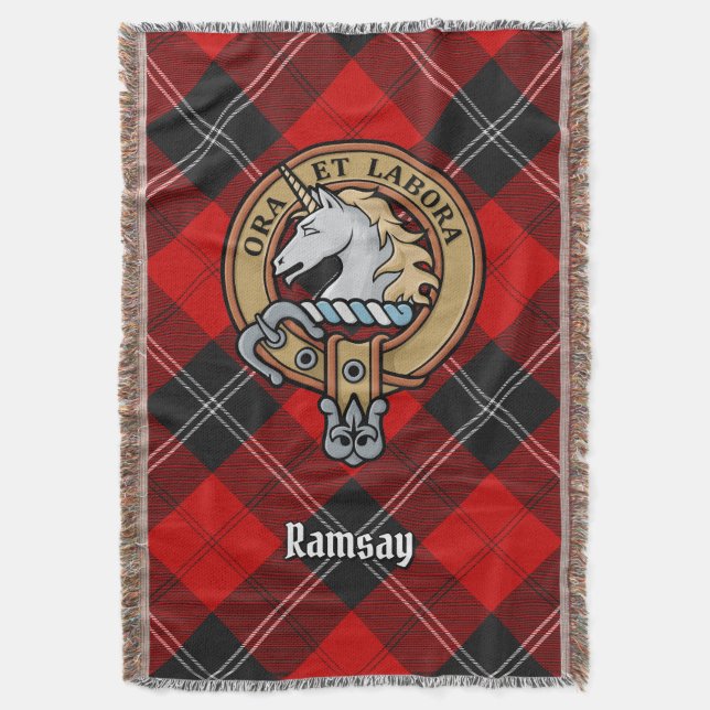 Clan Ramsay-Wappen über rotem Tartan Decke (Vorderseite Vertikal)